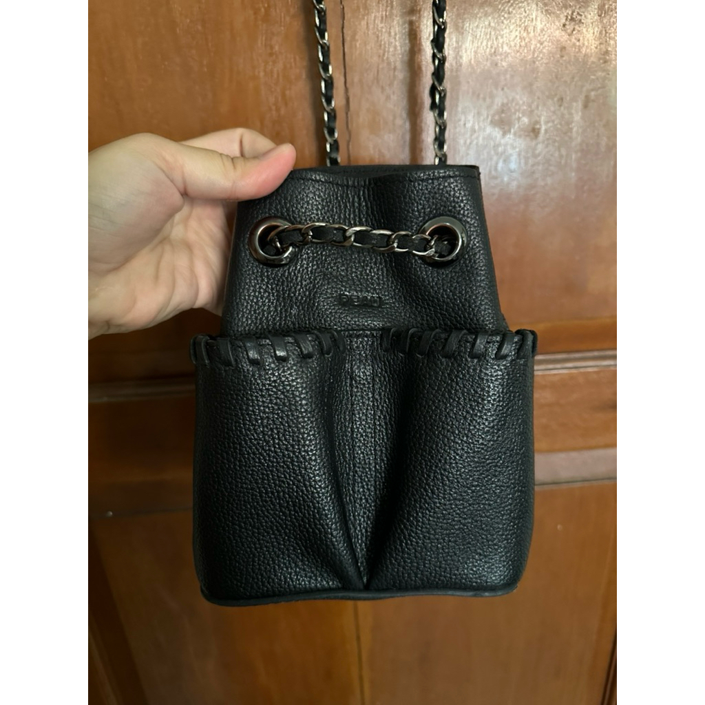 PEAU bag preloved