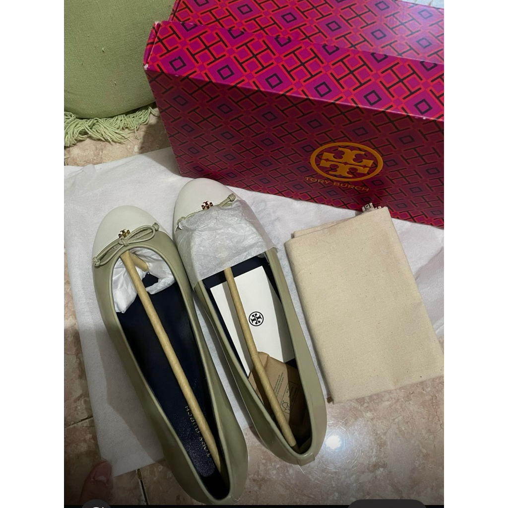 Tory Burch Flat Shoes