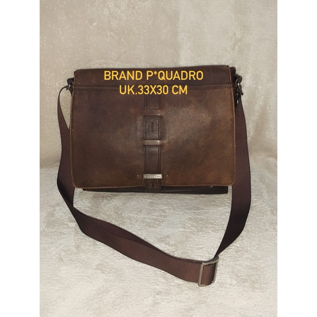 Brand Piquadro Preloved Tas Sling kulit cowok