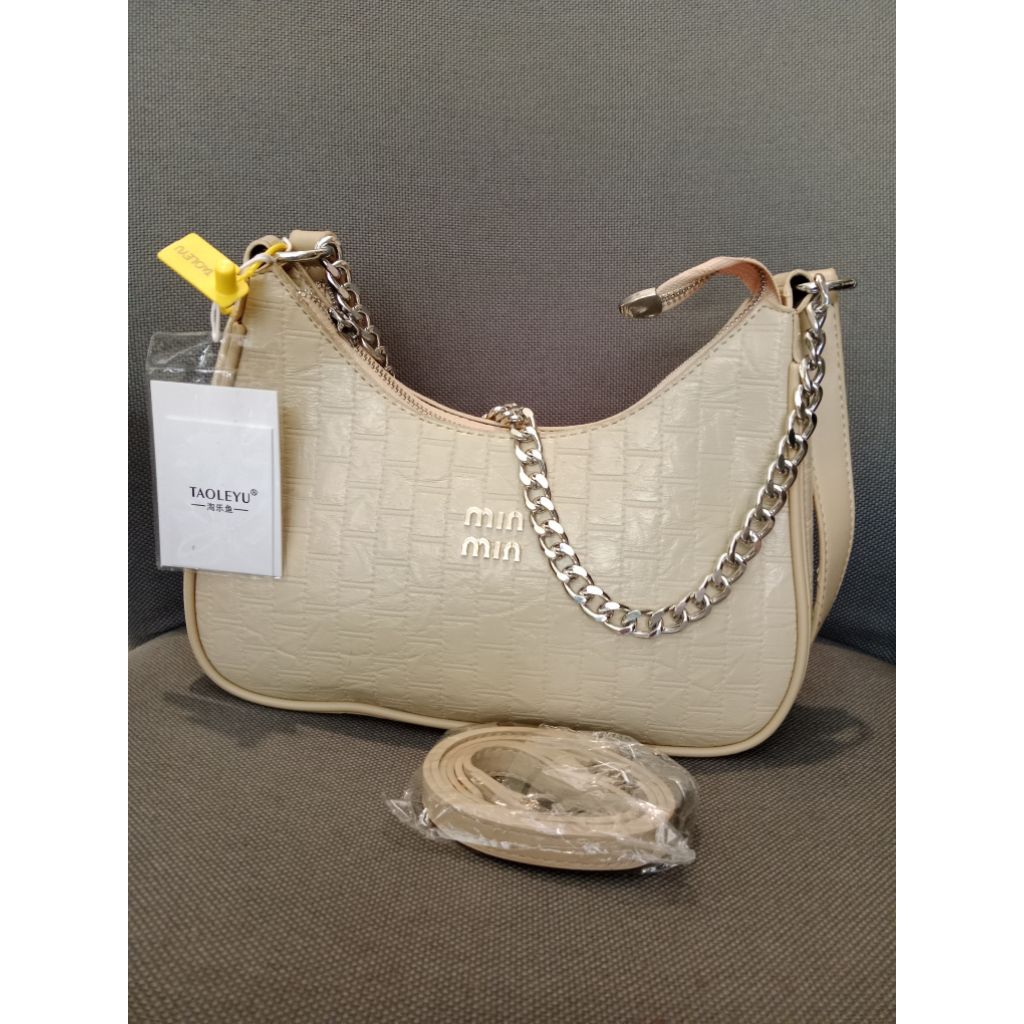 sale defect - tas selempang import taoleyu warna khaki