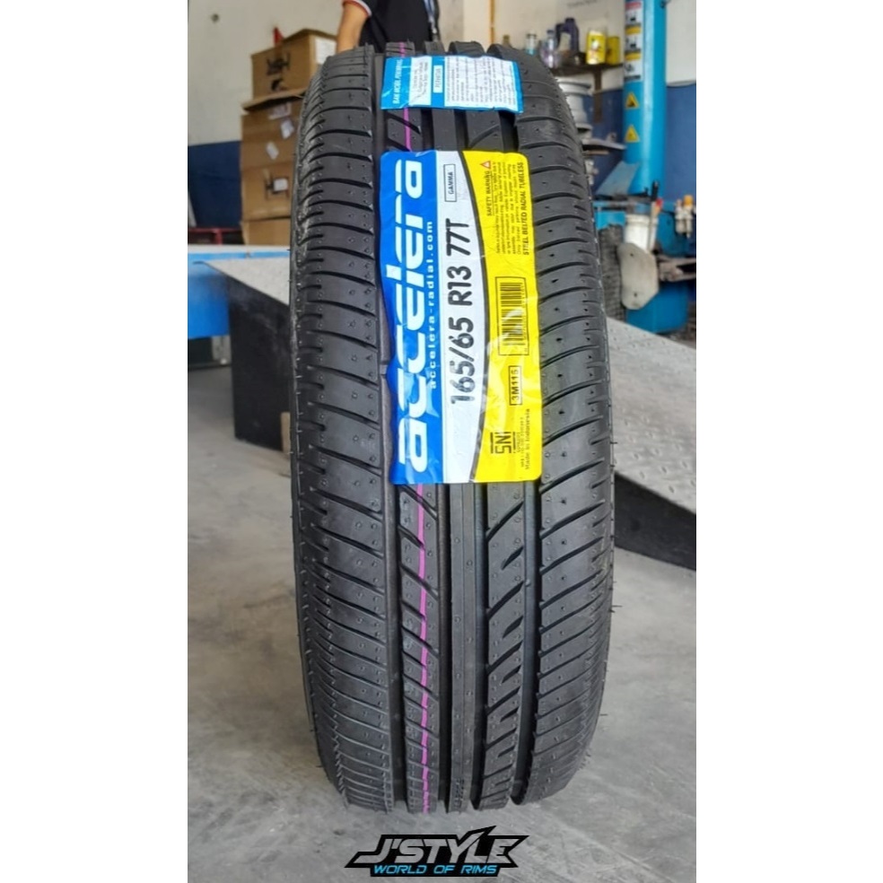 BAN MOBIL 165 65 RING 13 ACCELERA GAMMA