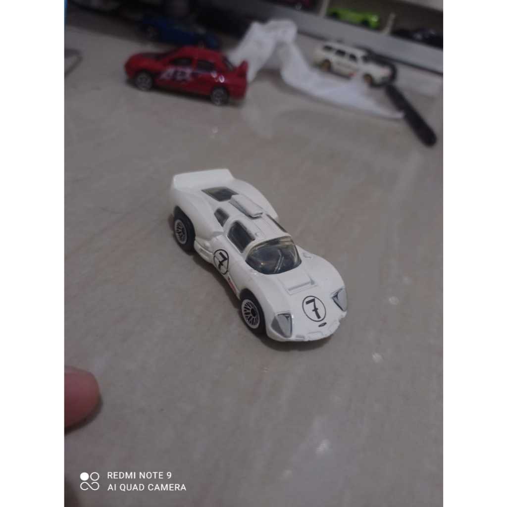 hotwheels chaparral 2d sport var classic vintage warna putih white loose