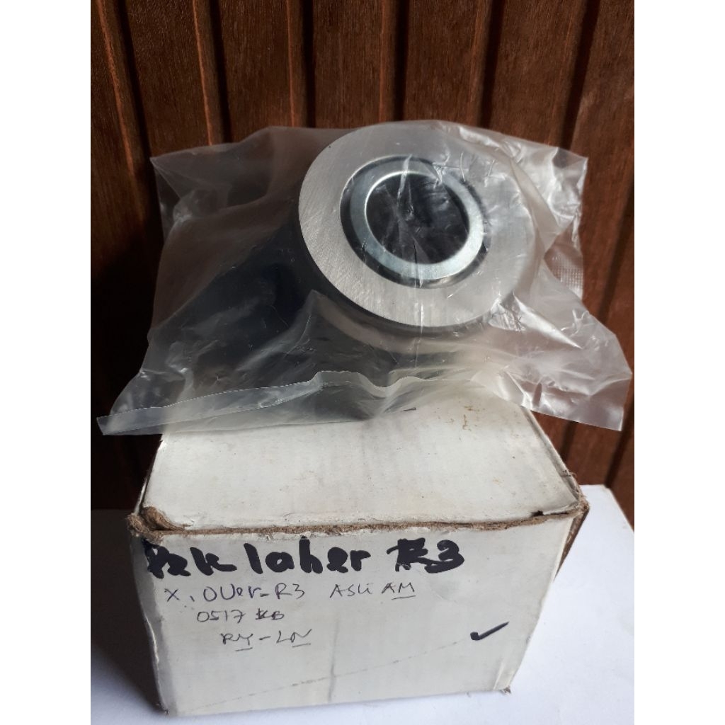 DEKLAHER BEARING KOPLING SUZUKI ERTIGA,X.OVER ASLI
