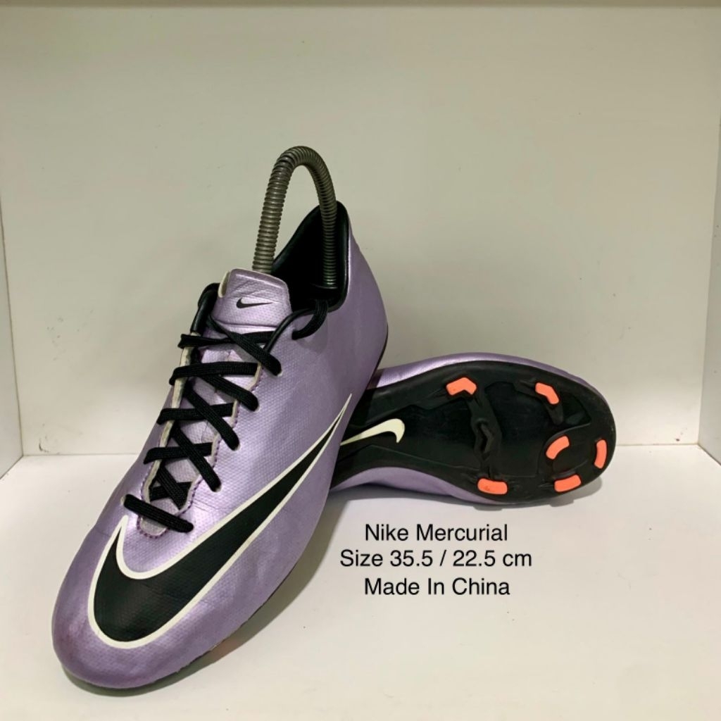 Sepatu Bola Nike Mercurial Preloved