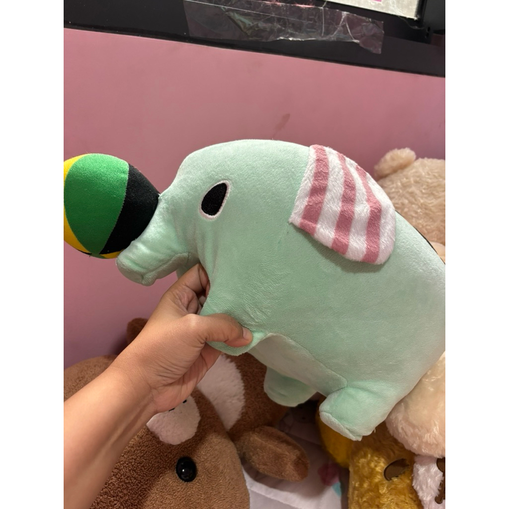 sale boneka gajah sentimental circus