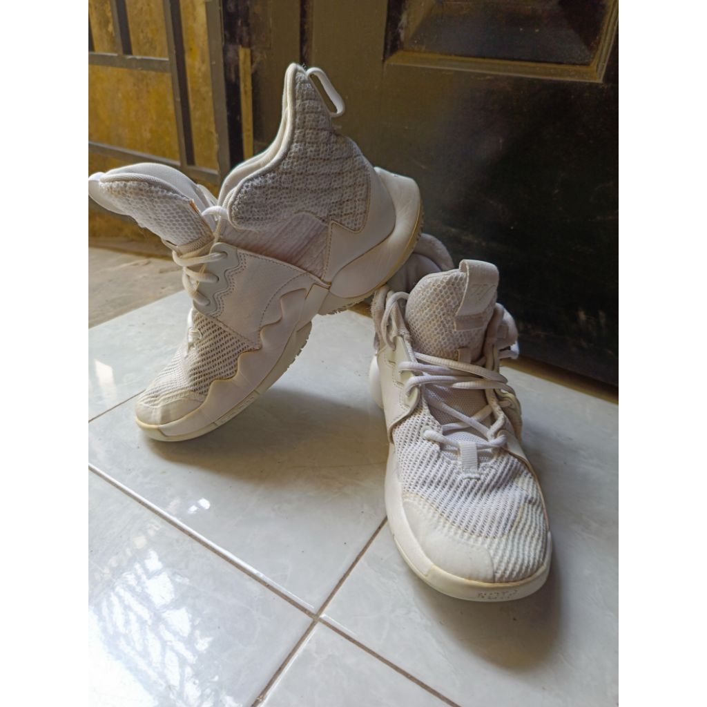 Sepatu AIR JORDAN 1 WHY NOT ZERO 2 38,5 - 24cm (Secondhand)