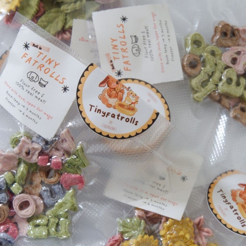 Petite Bites snack Cookies Anjing dan kucing homemade by not so Tinyfatrolls