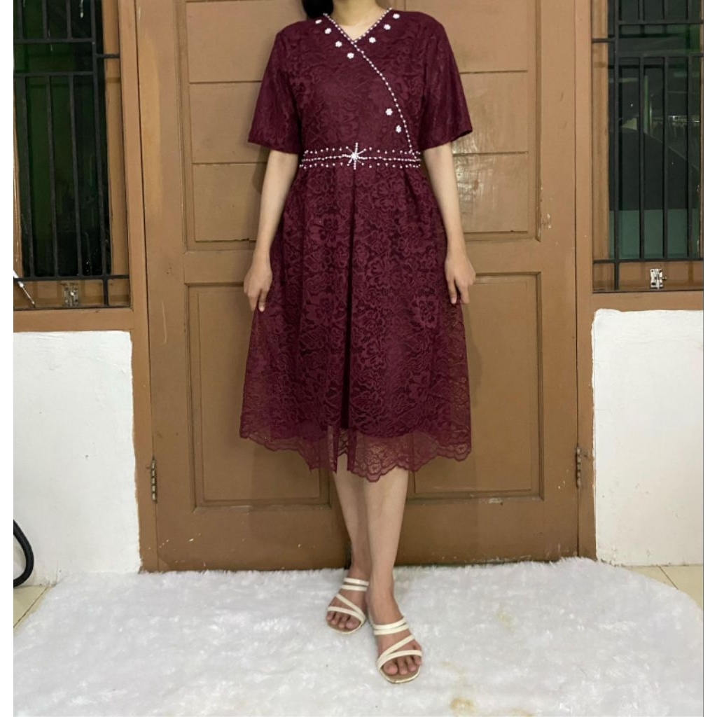 MIDI Dress Tamara Brokat Payet Dress Natal Kekinian MIDI Dress Mewah Full furing