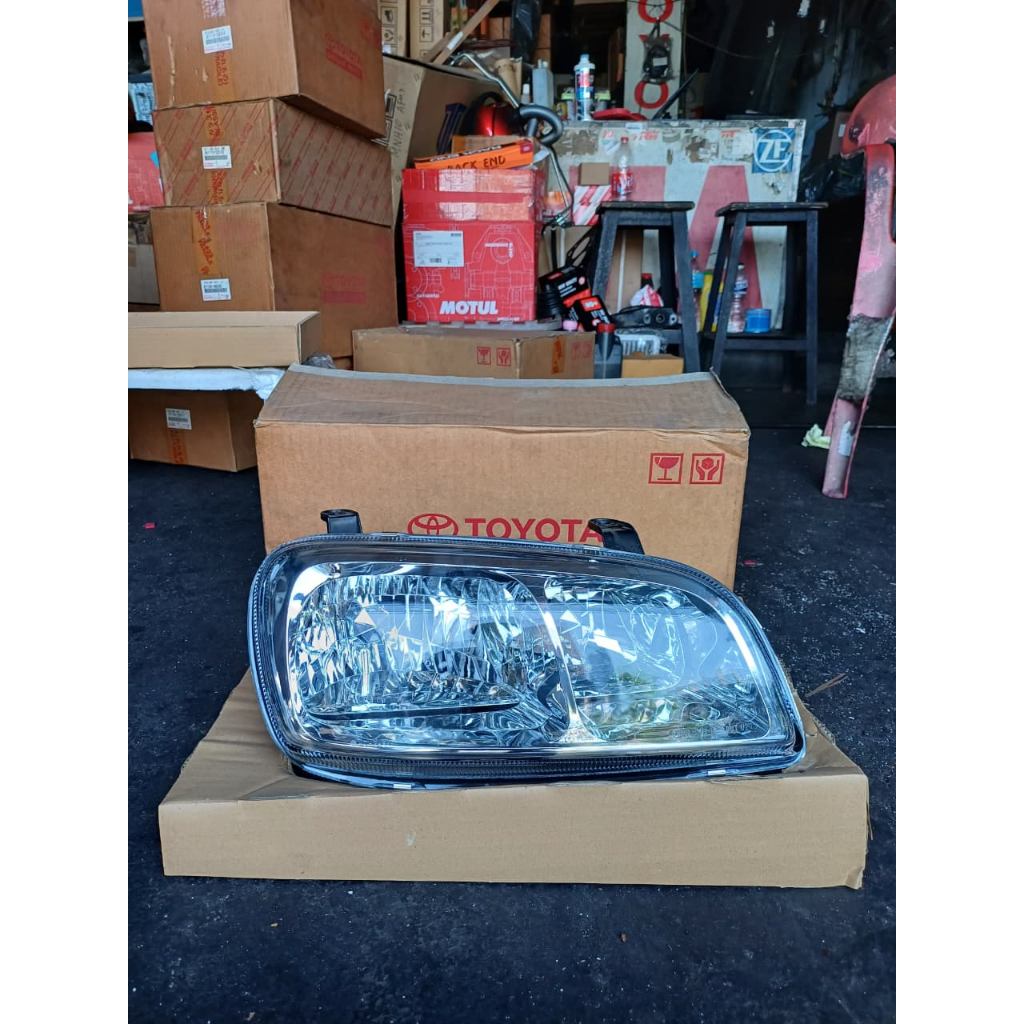 Toyota Genuine Headlamp Assembly RH (81110-42080) untuk Toyota RAV4 (SXA10) 1997-2000