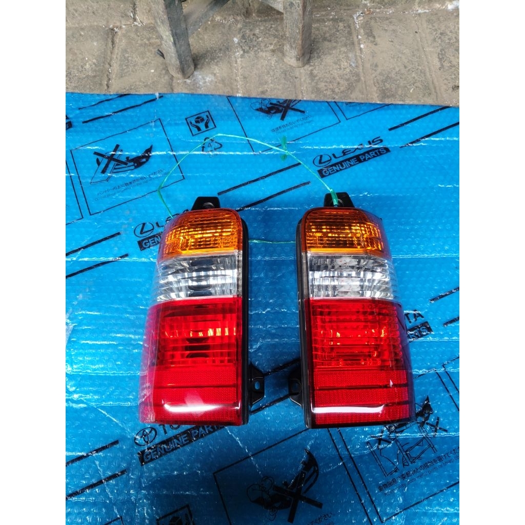 Stoplamp kijang kapsul thn 2003, 2004 original.