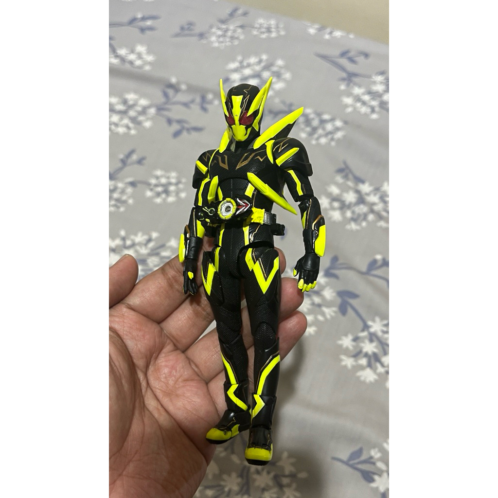 SHF Shining Hopper Kamen Rider Zero One BIB