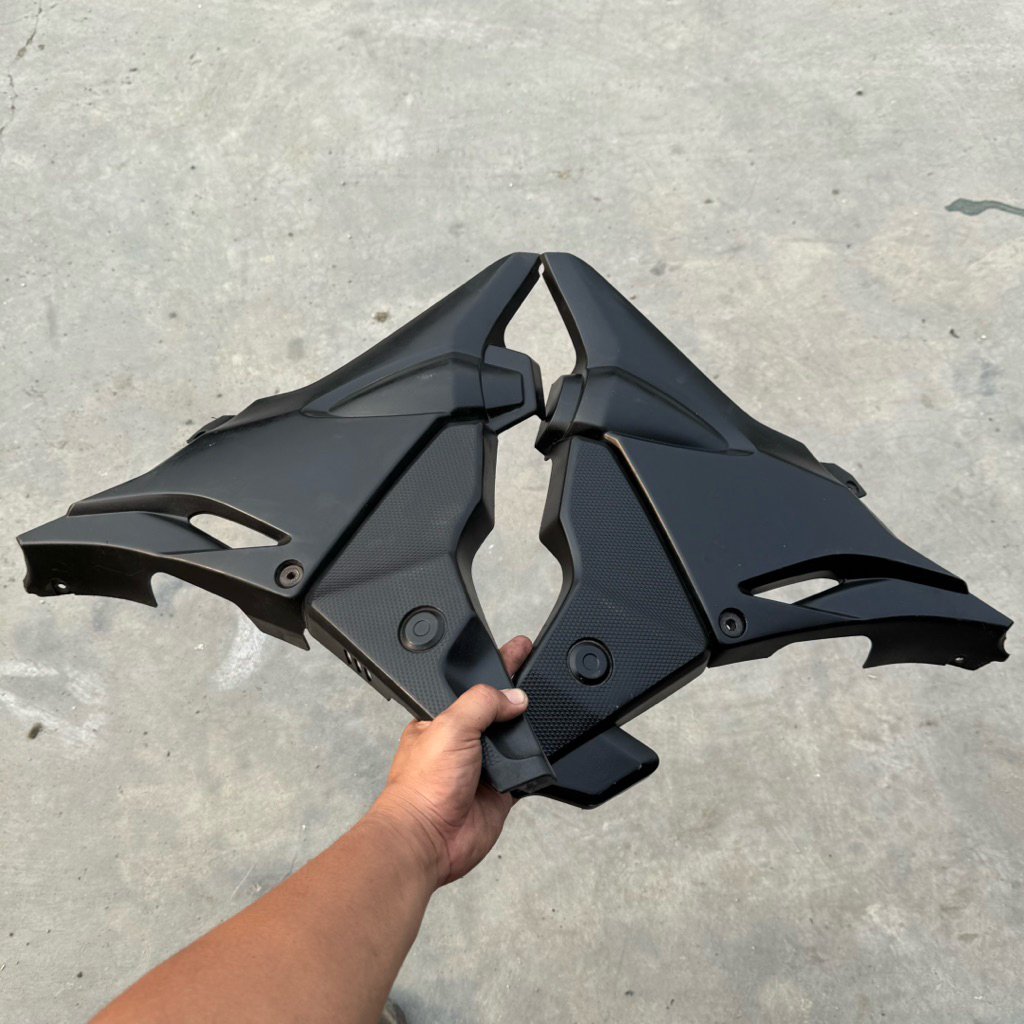 Box aki cover samping honda verza150 set kanan kiri original copotan motor