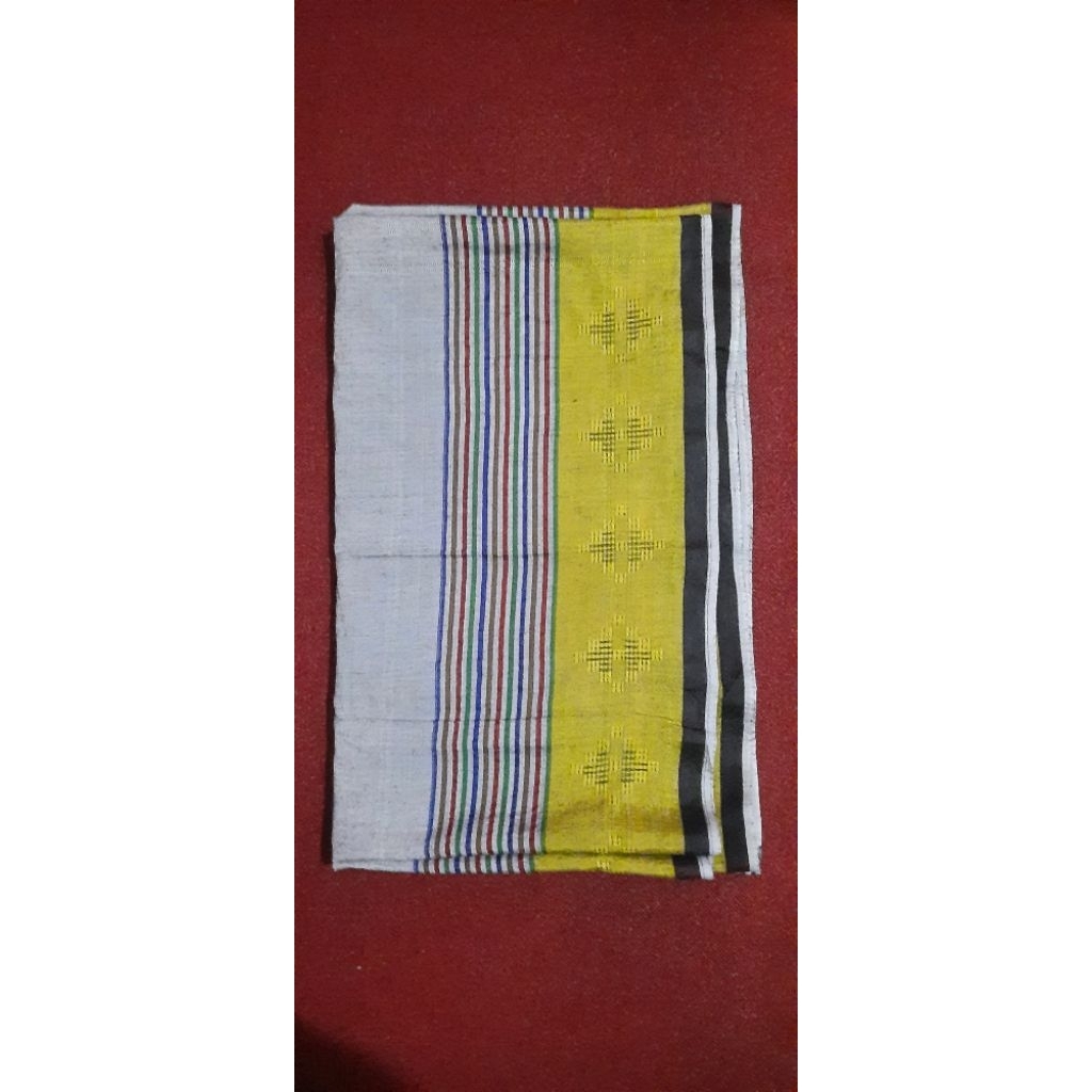 kain sarung bekas