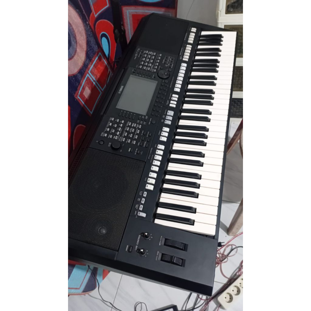 keyboard yamaha psr s 775 bekas