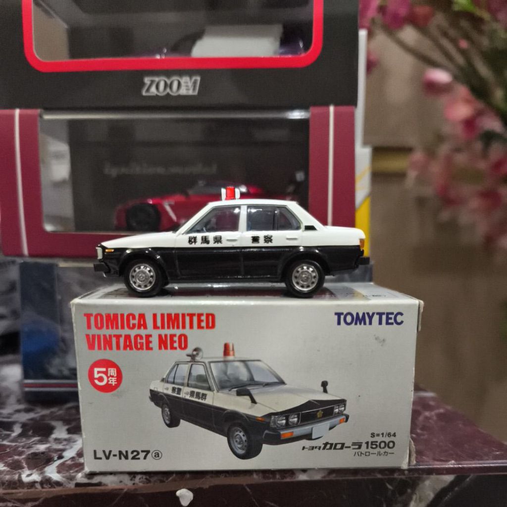 Tomica Limited Vintage TLV TLVN N27a Corolla DX 1500 Polisi