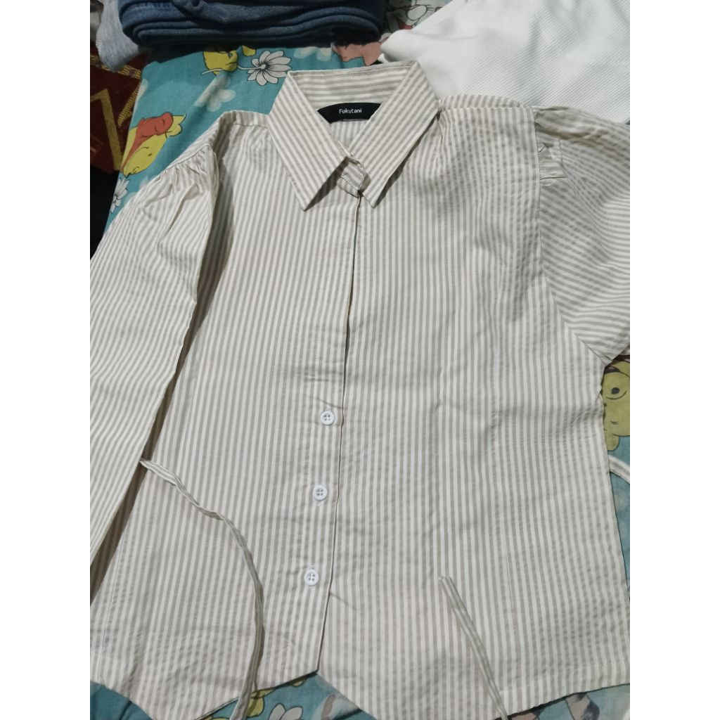 Kemeja Presbody Fukutani