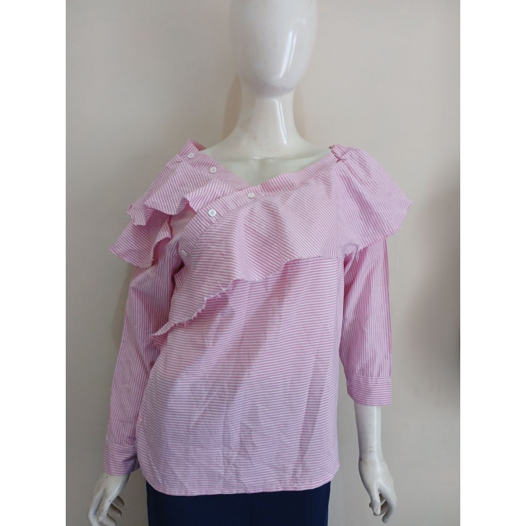 atasan pink salur ,kemeja salur preloved