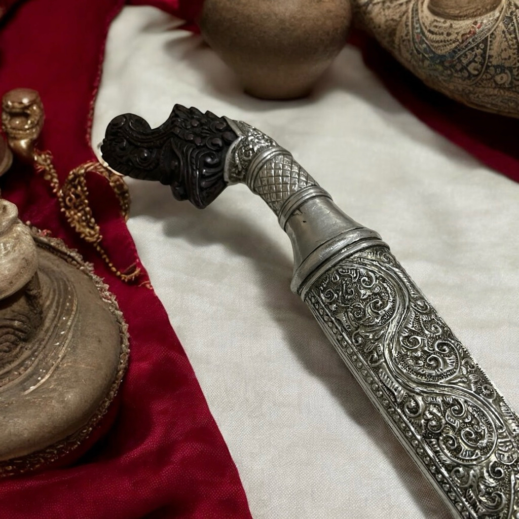 Antik Kelas Pusaka Pedangklewang Sarung Perak Asli