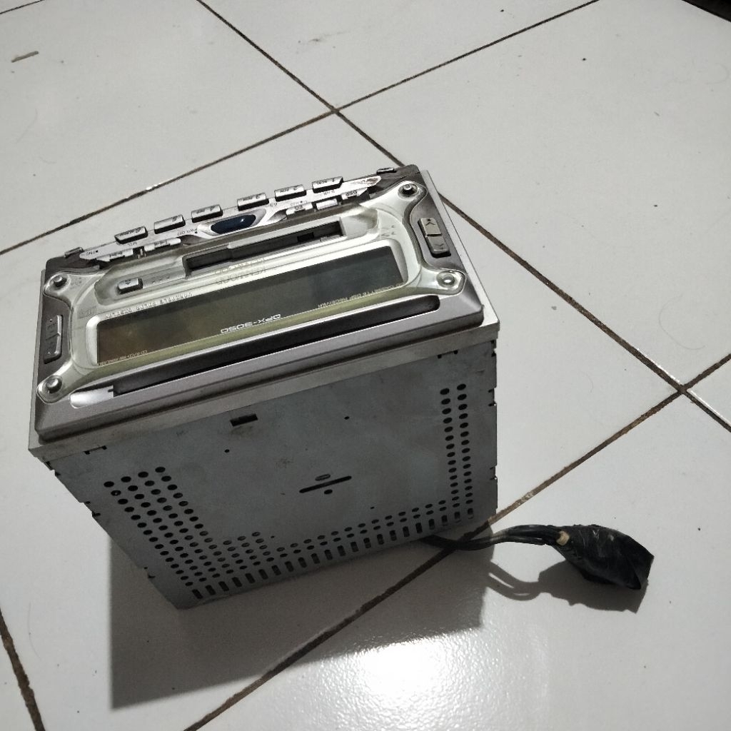 Tape kenwood bekas honda jazz kondisi mati