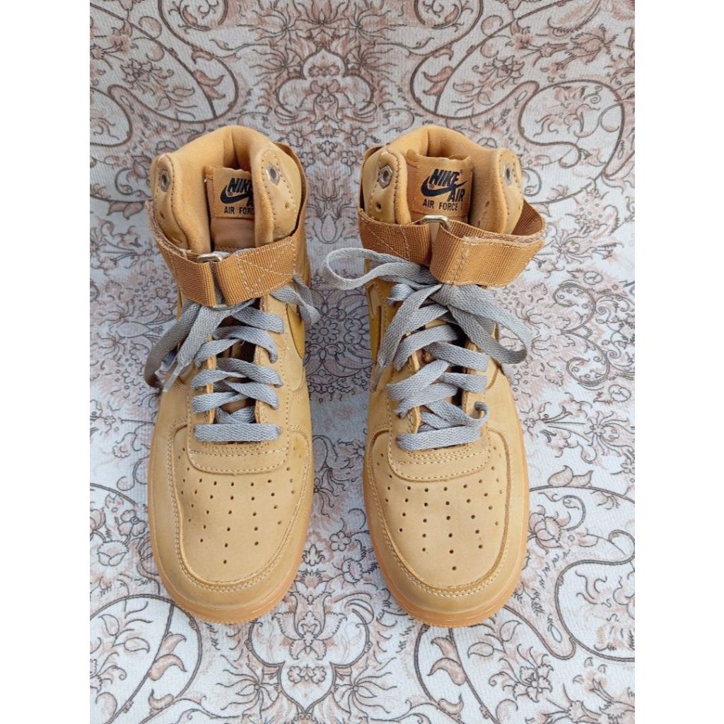 Sepatu Nike Air Force 1 High 07 LV'8, Size US 7 /EUR 40