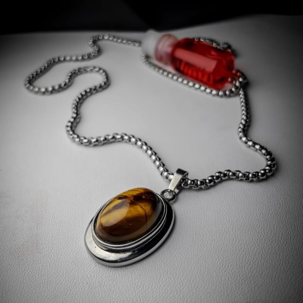 Liontin Panglima Lodaya