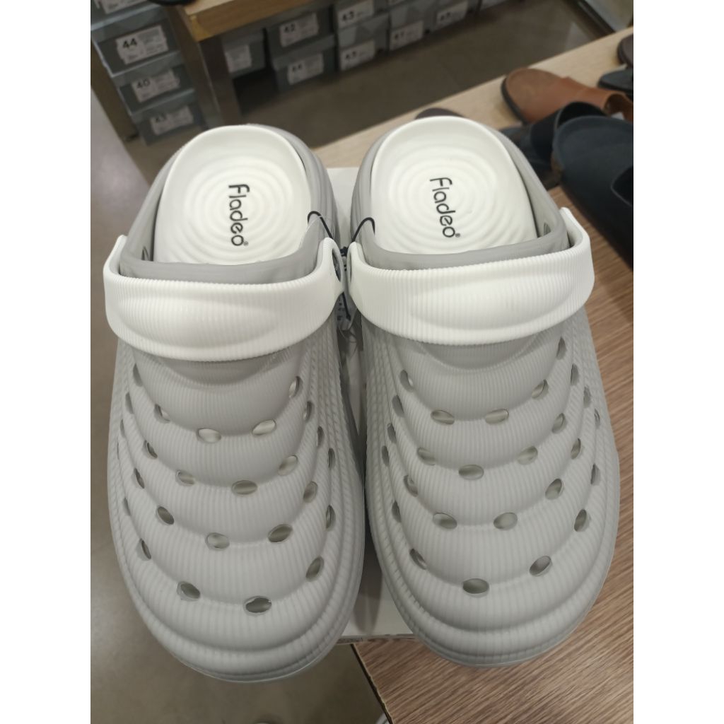 Sandal Phylon pria merk FLADEO