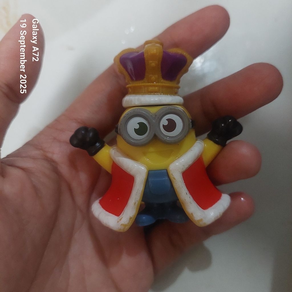 Figure Minion gold Minion Mas Minion Emas PRELOVED