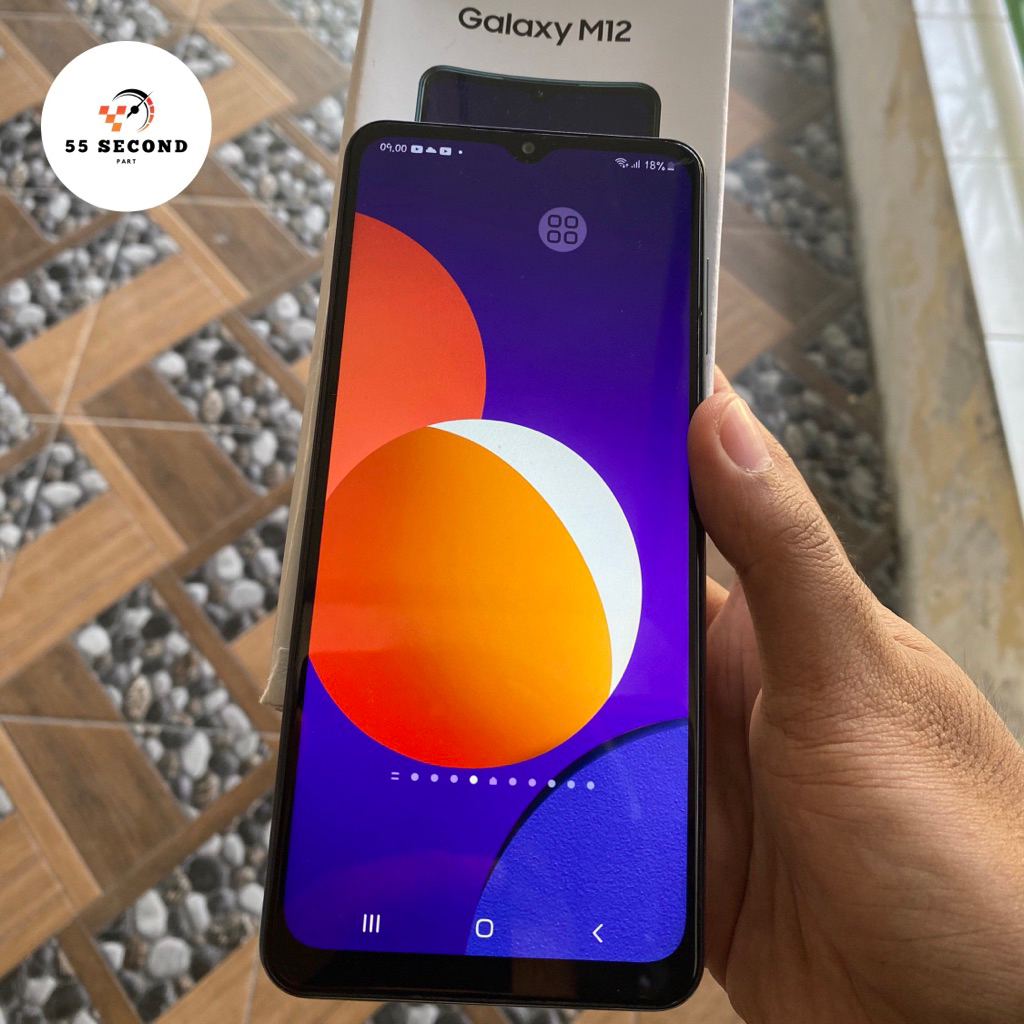 Samsung M12 ram 4/64 gb