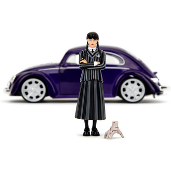 TERJAMIN JADA TOYS - 1:24 WEDNESDAY 1972 VW BEETLE WITH WEDNESDAY & THING FIGURES - COLLECTIBLE TOY
