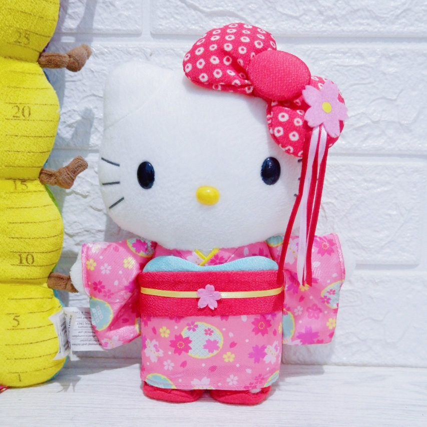Boneka hello kitty kimono pink limited edition