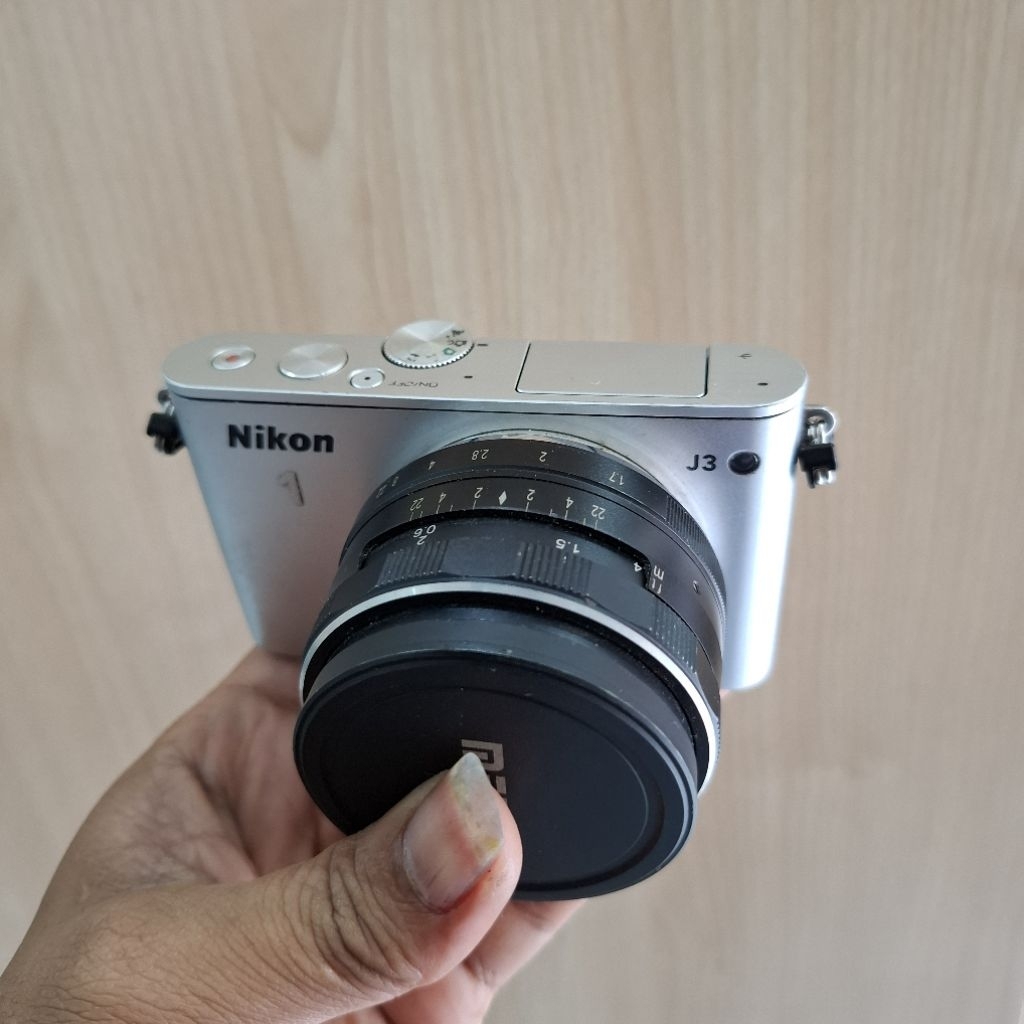 Nikon j3 bukan j5 /mirorrles nikon j3