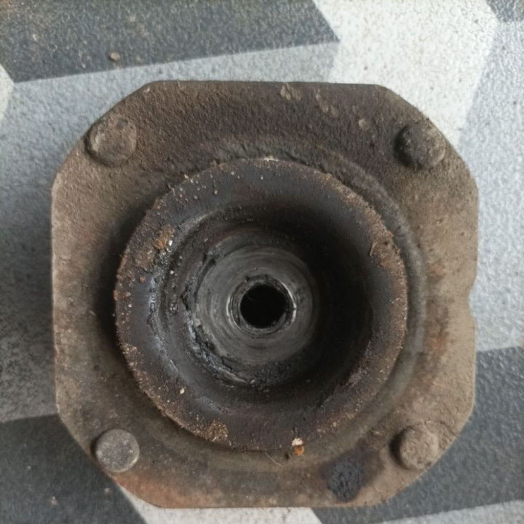 support shock depan mazda 626 SGX