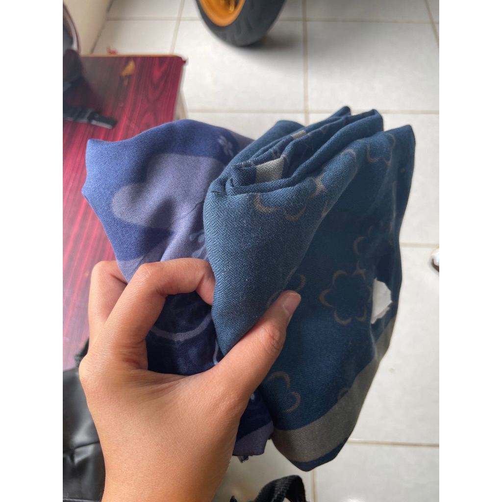 preloved hijab motif