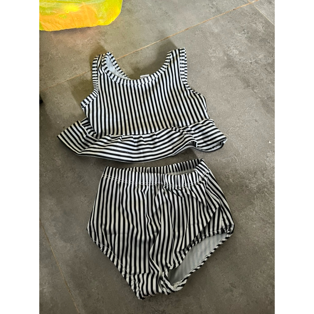 Preloved baju renang