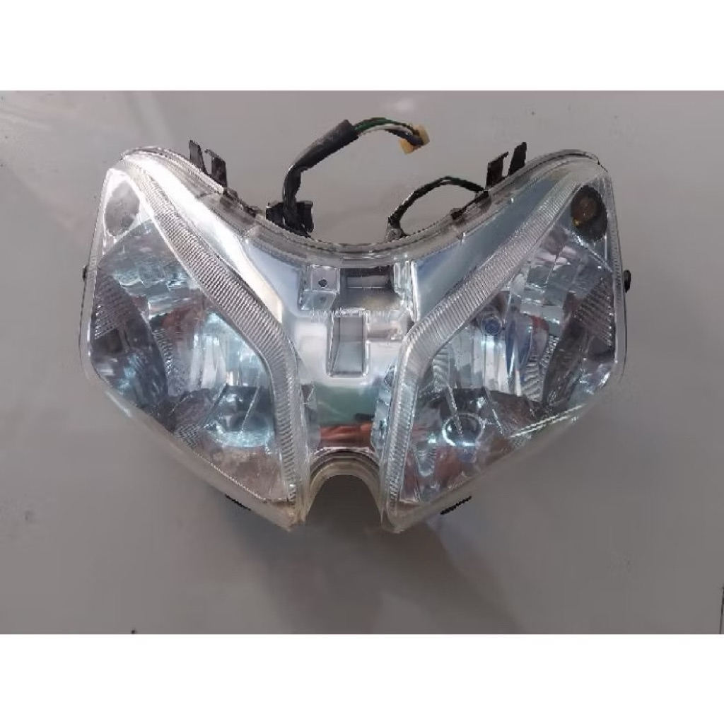 lampu depan vario 110 old karbu copotan TANPA KABEL LAMPU DEPAN SAJA