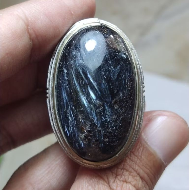 Batu cincin motif bulu macan namibia