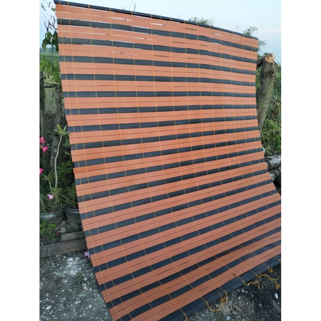 Krey PVC Motif Kayu | Tirai Gulung PVC untuk Jendela & Pintu | Anti Air | Custom