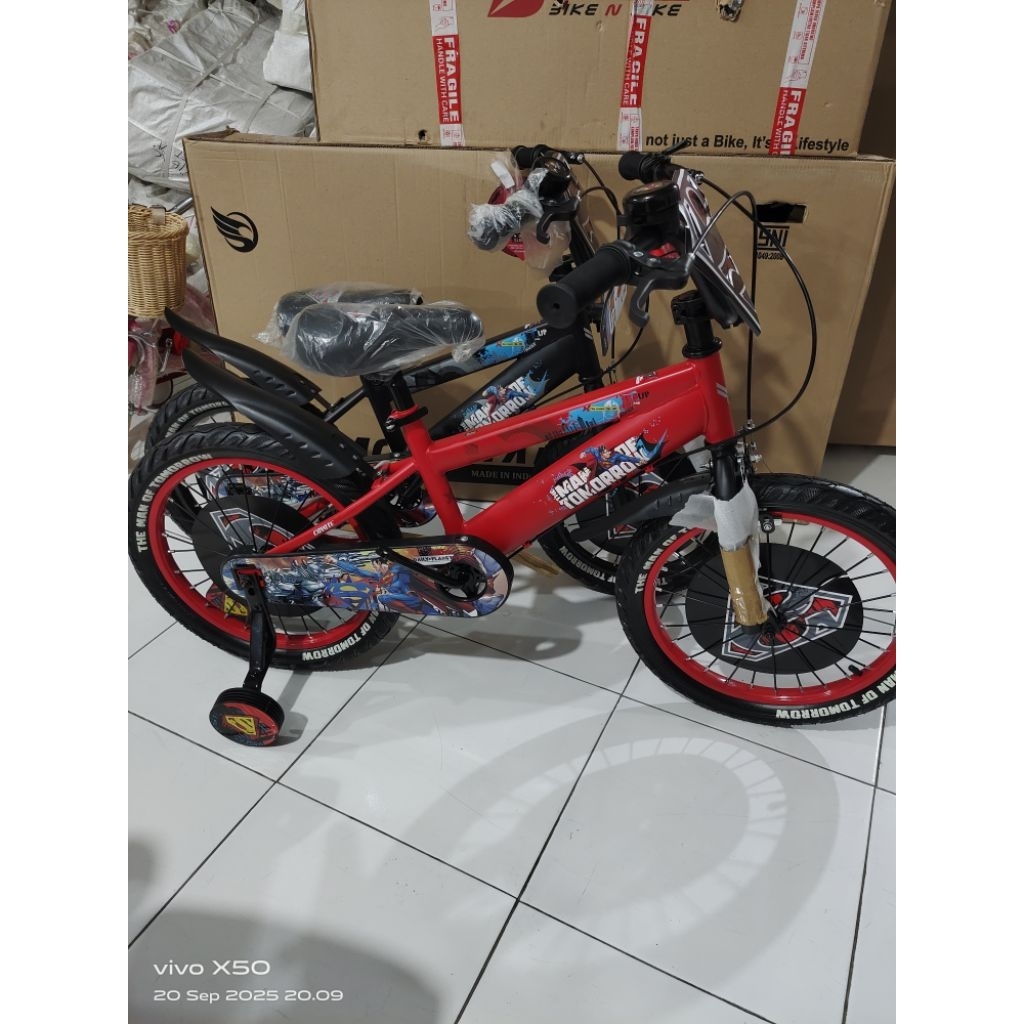 sepeda bmx anak umur 5-9tahun ukuran 16,18inc merk yotel Superman batangan besi