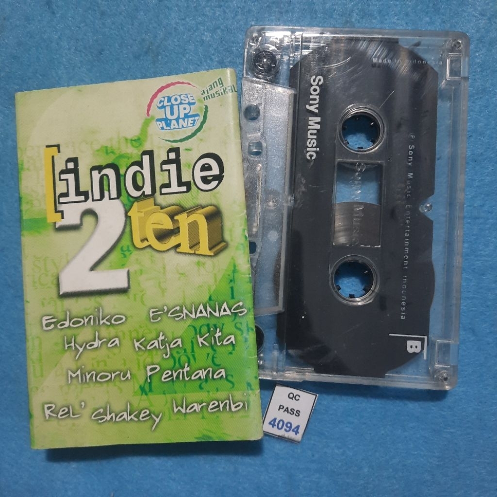 Kaset pita Kompilasi Indie Ten 2 / Es nanas Minoru Pentana