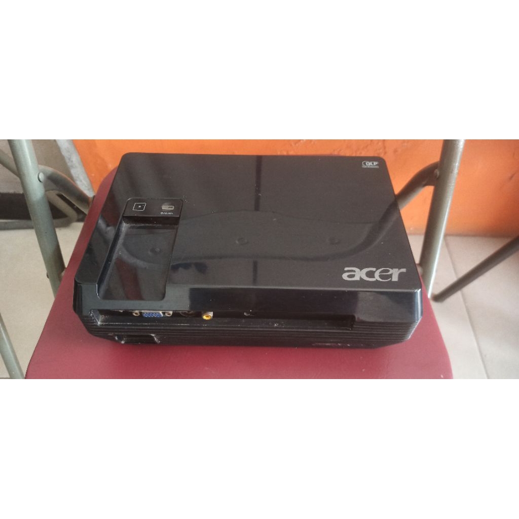 dlp projector Acer x1160