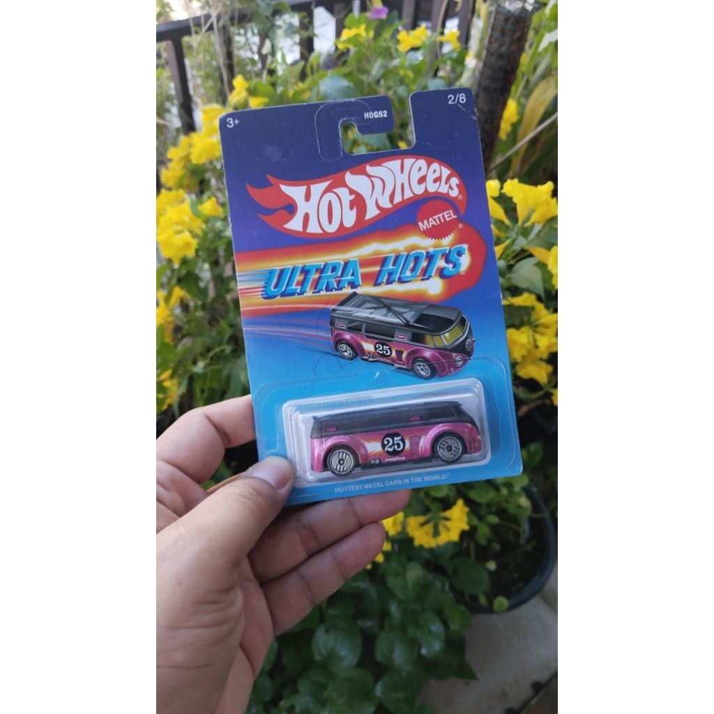 Hot wheels ultra hots vw