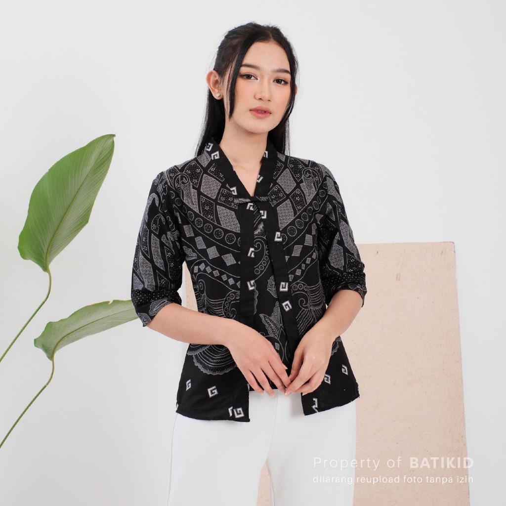 Batikid — Atasan Batik Wanita Katun Asli — Kebaya Batik Kekinian Blouse Kerja Casual  — Bolero 3.0