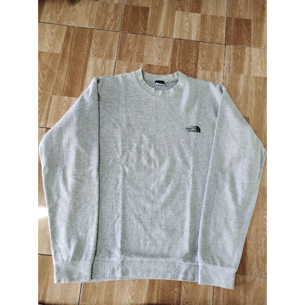 TNF crewneck second