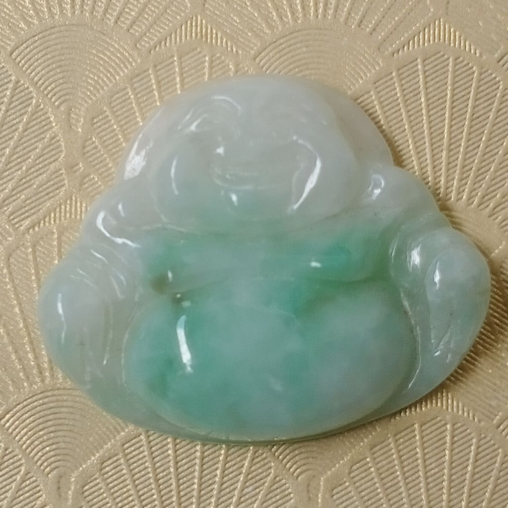 Giok Burma liontin Buddha