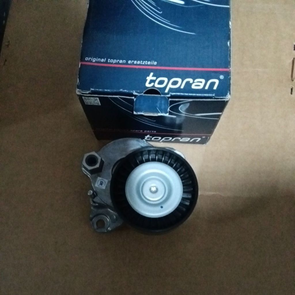 Tensioner fan belt mercy mercedes M272 W203 W204 W211 W251