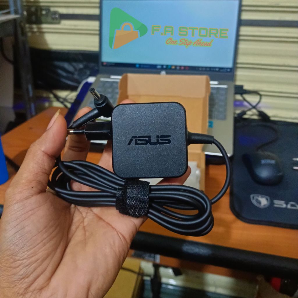 Adaptor Charger ASUS ADP-33AW 19V 1.75A 33Watt Colokan Kecil Original