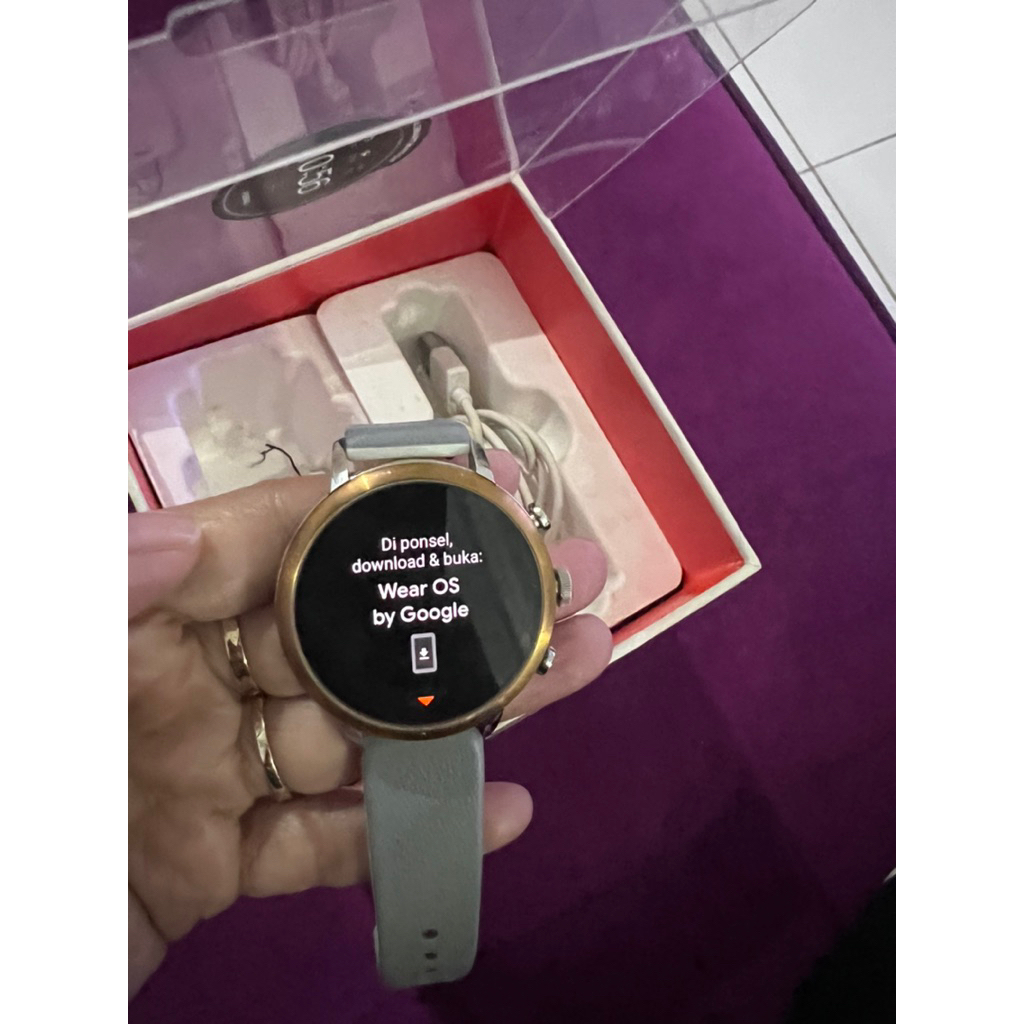 Preloved Smart Watches Fossil Gen 4 original