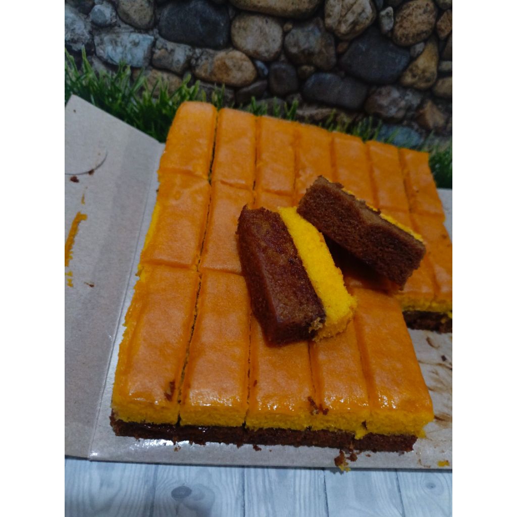 Kue Lapis Bolu Mandarin Manis Lembut Dua 2 Lapis
