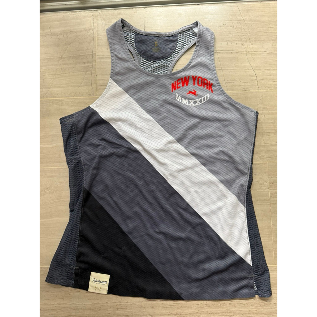 Tracksmith singlet New York Marathon edition women size S preloved