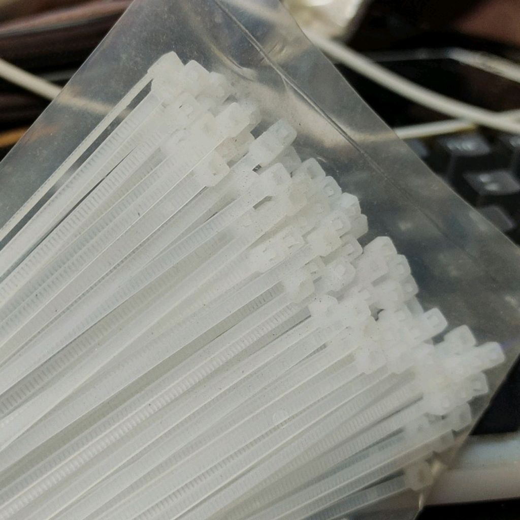 KABEL TIS 10CM PUTIH insulok kabel ties cable ties tali ties pengikat kabel 10cm